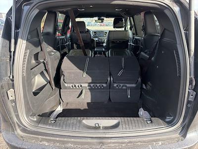 Used 2024 Chrysler Pacifica - photo 1