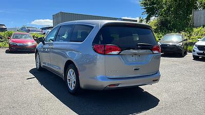 2017 Chrysler Pacifica FWD Minivan for sale #K8689 - photo 2