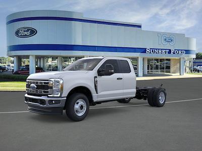 New 2026 Ford F-350 Super Cab Cab Chassis for sale #73948 - photo 1