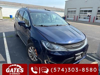 2018 Chrysler Pacifica FWD Minivan for sale #E5257P1 - photo 1