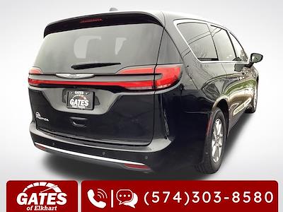 Used 2024 Chrysler Pacifica Touring L Minivan for sale #E5485P - photo 2