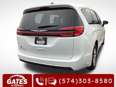Used 2024 Chrysler Pacifica Touring L Minivan for sale #E5488P - photo 2