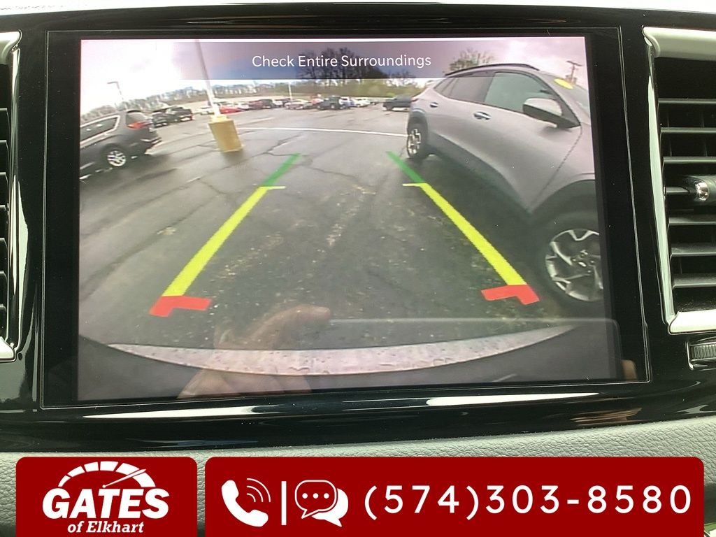 Used 2023 Chrysler Pacifica - photo 22