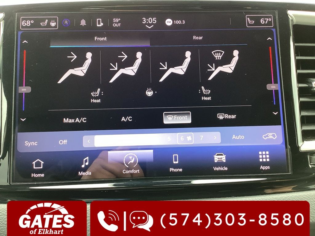 Used 2023 Chrysler Pacifica - photo 23