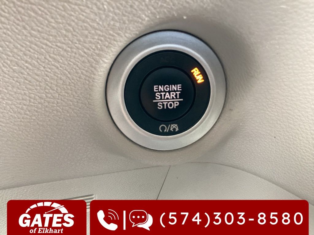 Used 2023 Chrysler Pacifica - photo 27
