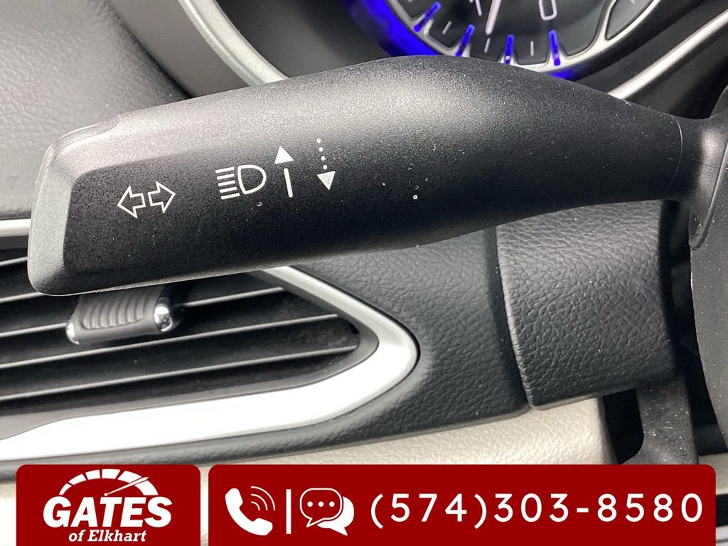 Used 2023 Chrysler Pacifica - photo 31