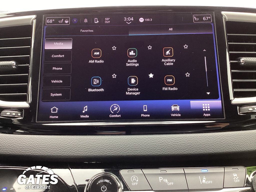 Used 2023 Chrysler Pacifica - photo 5