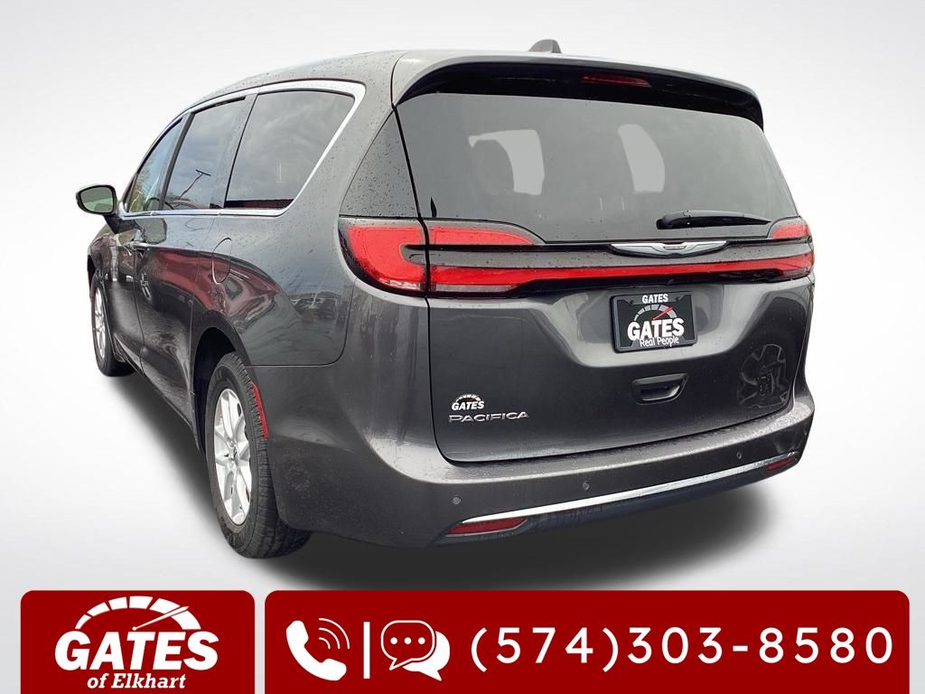 Used 2023 Chrysler Pacifica - photo 9