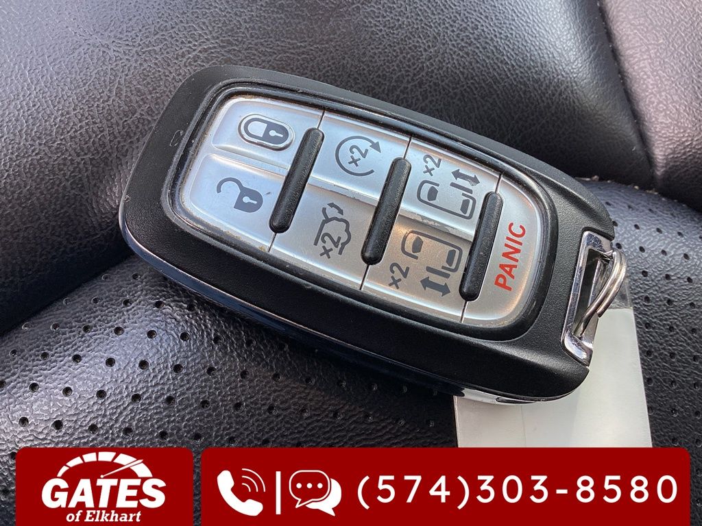 Used 2023 Chrysler Pacifica - photo 33
