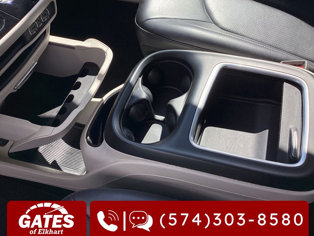 Used 2023 Chrysler Pacifica - photo 34