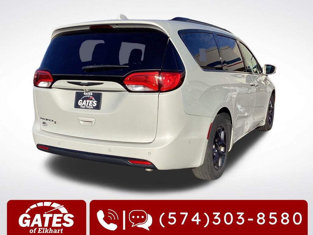 Used 2020 Chrysler Pacifica - photo 2