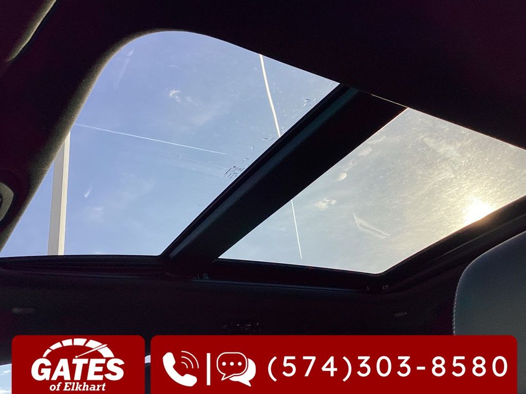 Used 2020 Chrysler Pacifica - photo 9