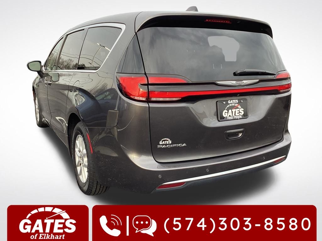 Used 2023 Chrysler Pacifica - photo 9