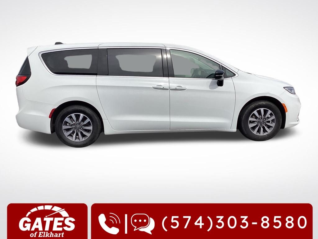 Used 2024 Chrysler Pacifica - photo 13