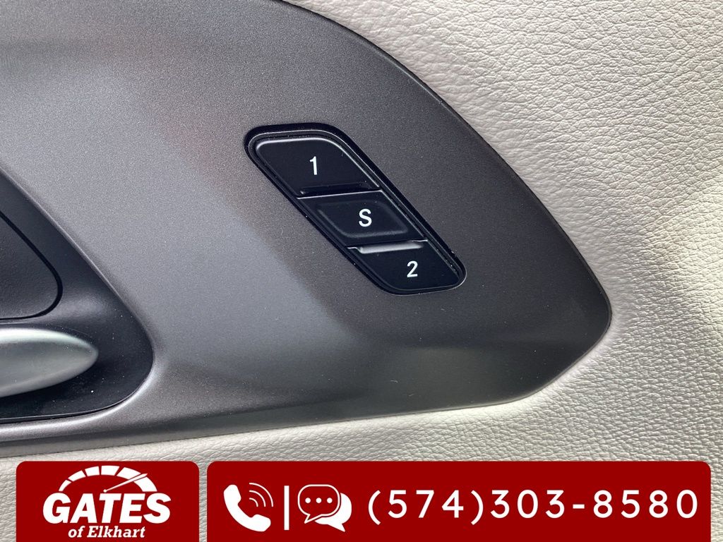Used 2024 Chrysler Pacifica - photo 31