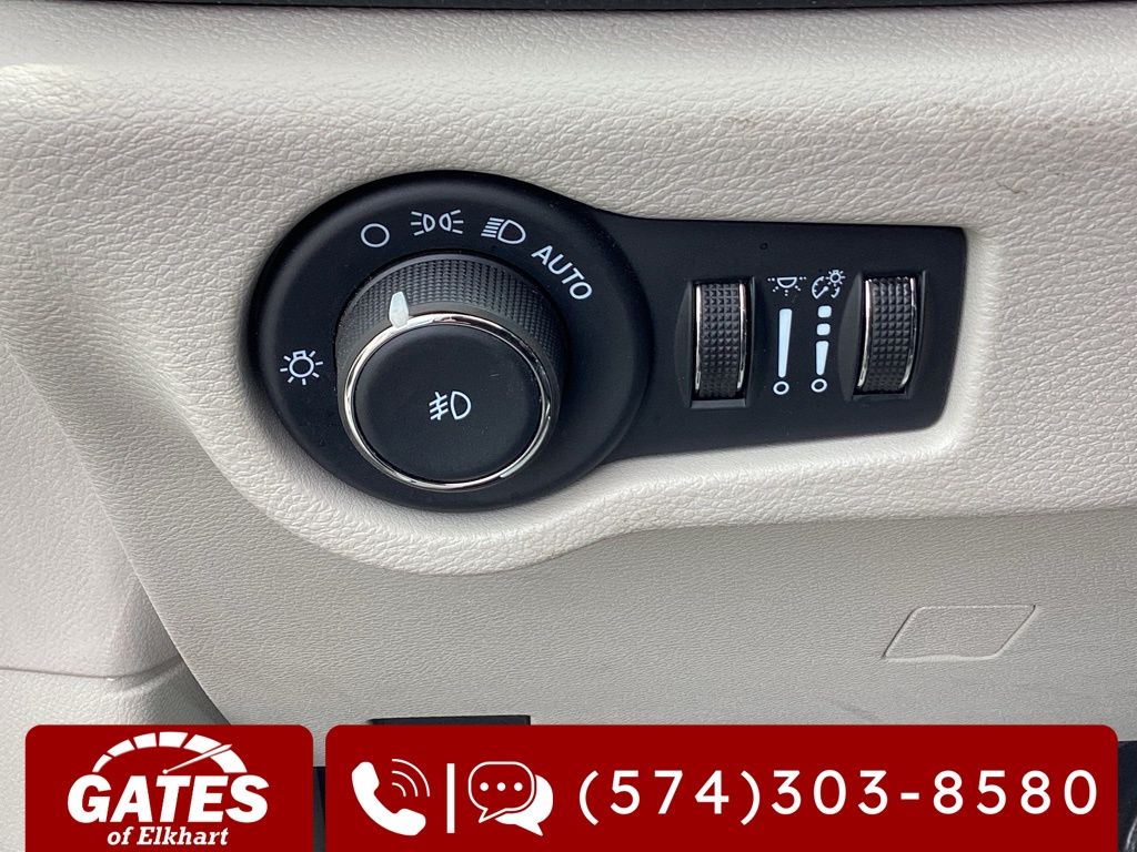 Used 2024 Chrysler Pacifica - photo 32