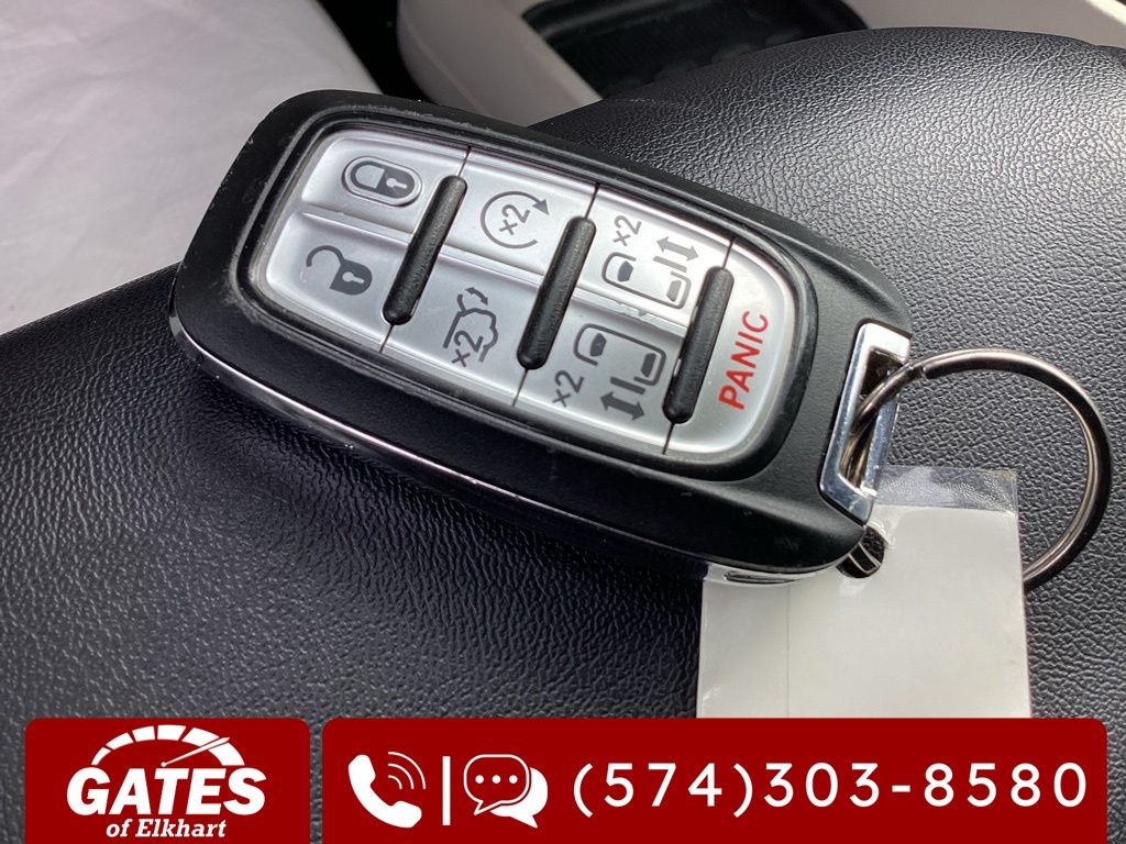 Used 2024 Chrysler Pacifica - photo 36
