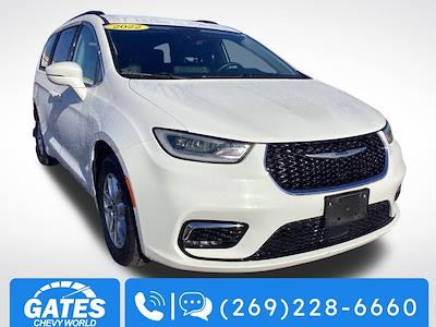 2022 Chrysler Pacifica FWD Minivan for sale #M8379P - photo 1