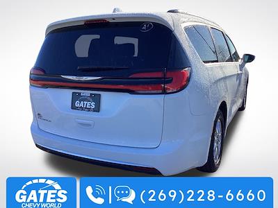 2022 Chrysler Pacifica FWD Minivan for sale #M8379P - photo 2