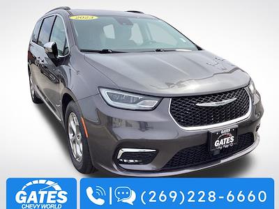 2023 Chrysler Pacifica FWD Minivan for sale #M8531P - photo 1