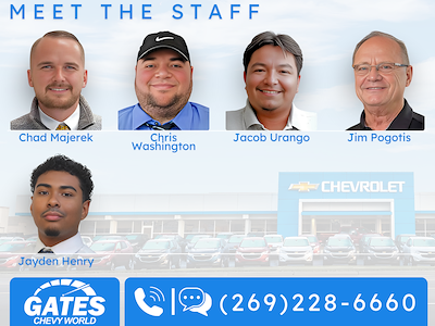 Used 2025 Chevrolet Express 3500 - photo 1