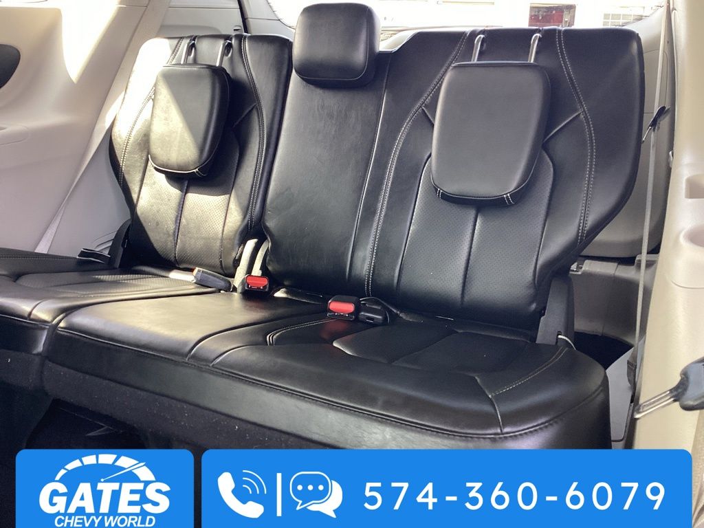 Used 2023 Chrysler Pacifica - photo 17