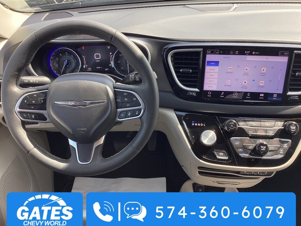 Used 2023 Chrysler Pacifica - photo 19