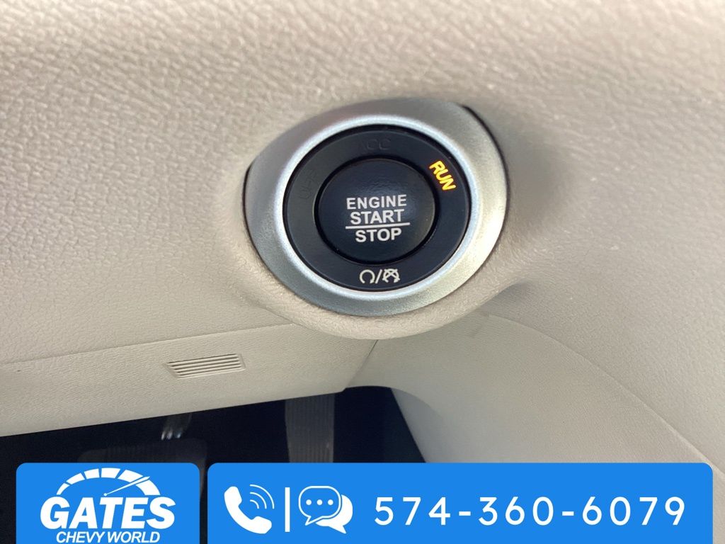 Used 2023 Chrysler Pacifica - photo 25