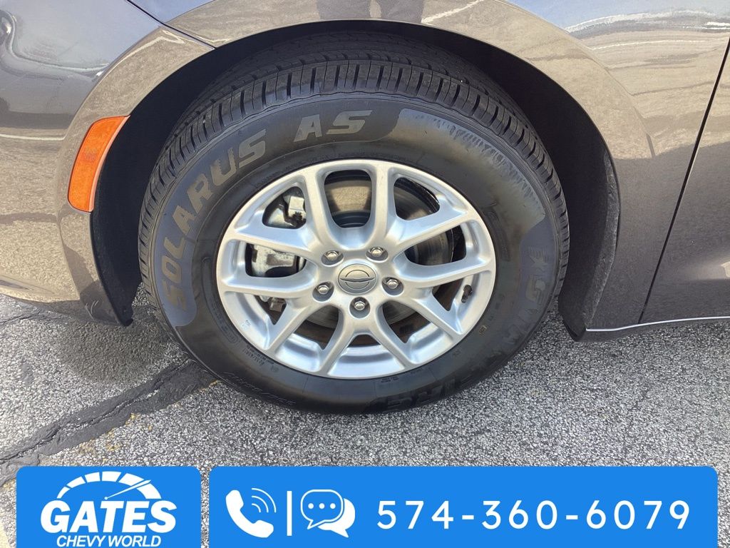 Used 2023 Chrysler Pacifica - photo 36