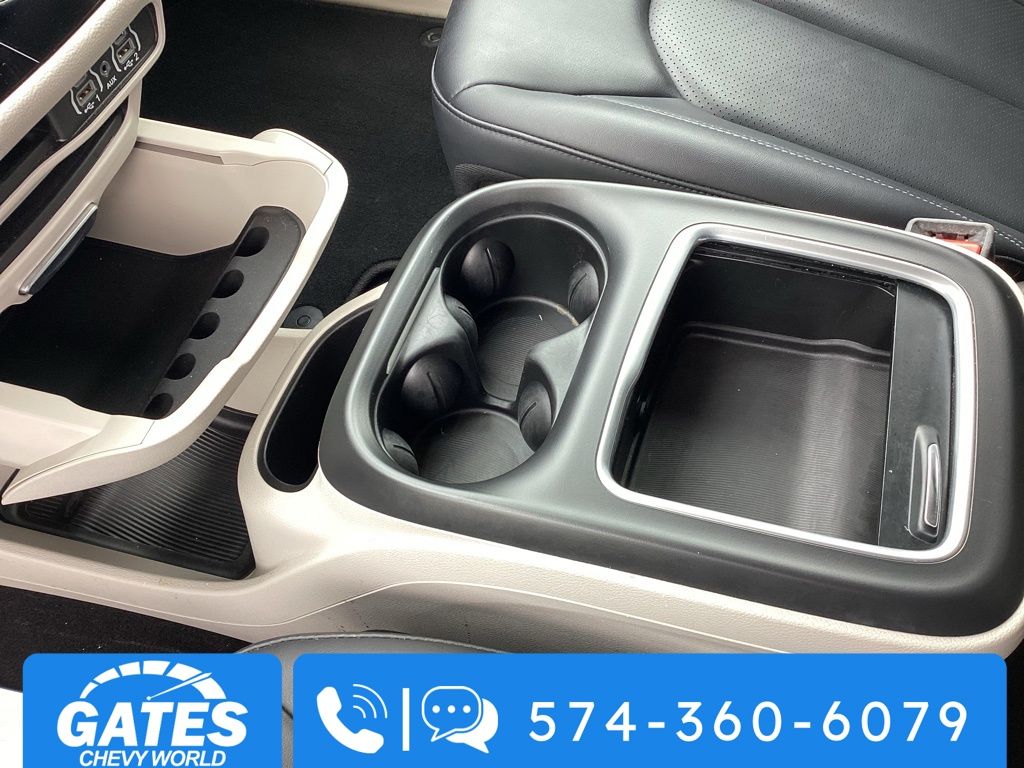 Used 2024 Chrysler Pacifica - photo 36