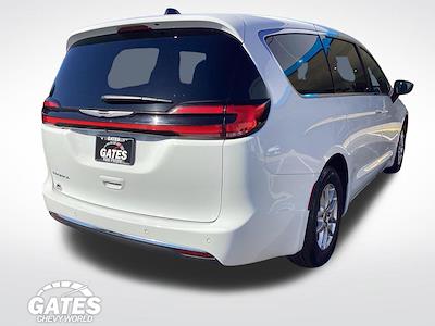 2025 Chrysler Pacifica FWD Minivan for sale #M9445P - photo 2