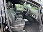 Used 2025 Chrysler Pacifica Select AWD Minivan for sale #H250519A - photo 23