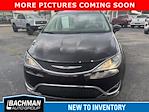 Used 2017 Chrysler Pacifica Touring L Minivan for sale #H260034A - photo 4