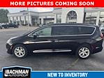 Used 2017 Chrysler Pacifica Touring L Minivan for sale #H260034A - photo 5