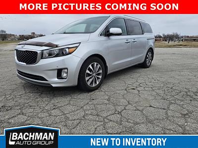 Used 2017 Kia Sedona - photo 1