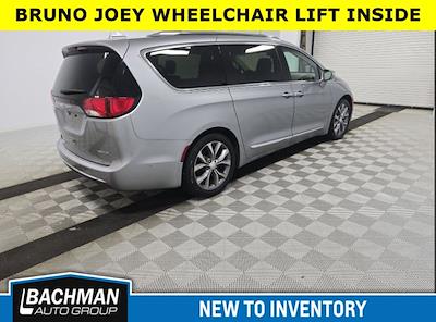2019 Chrysler Pacifica FWD Minivan for sale #P21689 - photo 2