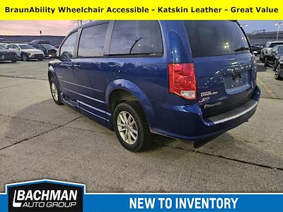 Used 2013 Dodge Grand Caravan SXT Minivan for sale #P22053A - photo 1