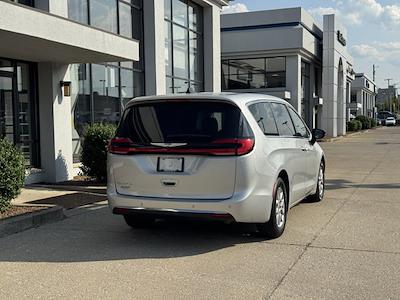 Used 2024 Chrysler Pacifica Touring L Minivan for sale #P22104 - photo 2