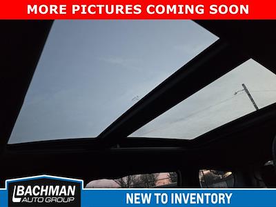 Used 2024 Chrysler Pacifica - photo 1