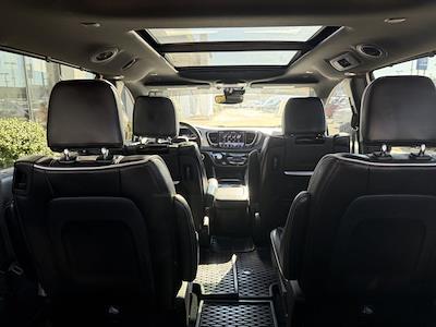 Used 2024 Chrysler Pacifica - photo 1