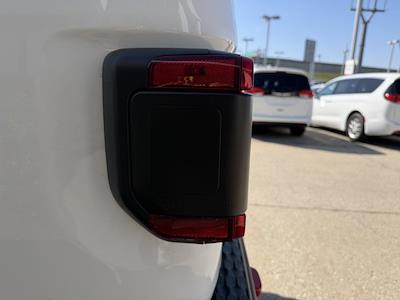 Used 2024 Jeep Gladiator - photo 1