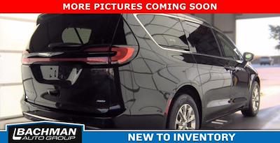 2022 Chrysler Pacifica AWD Minivan for sale #P23980 - photo 2