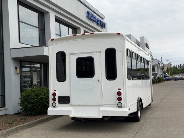 Used 2006 Ford E-450 - photo 20