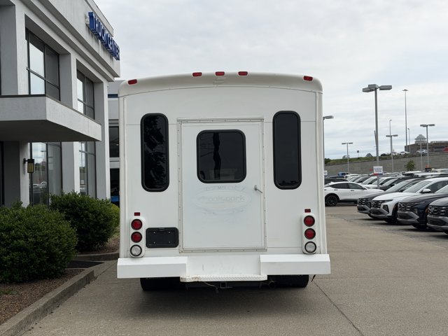 Used 2006 Ford E-450 - photo 21