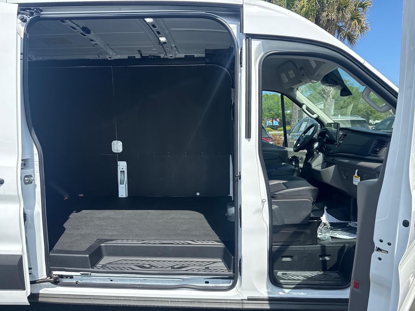 New 2026 Ford Transit 250 - photo 6