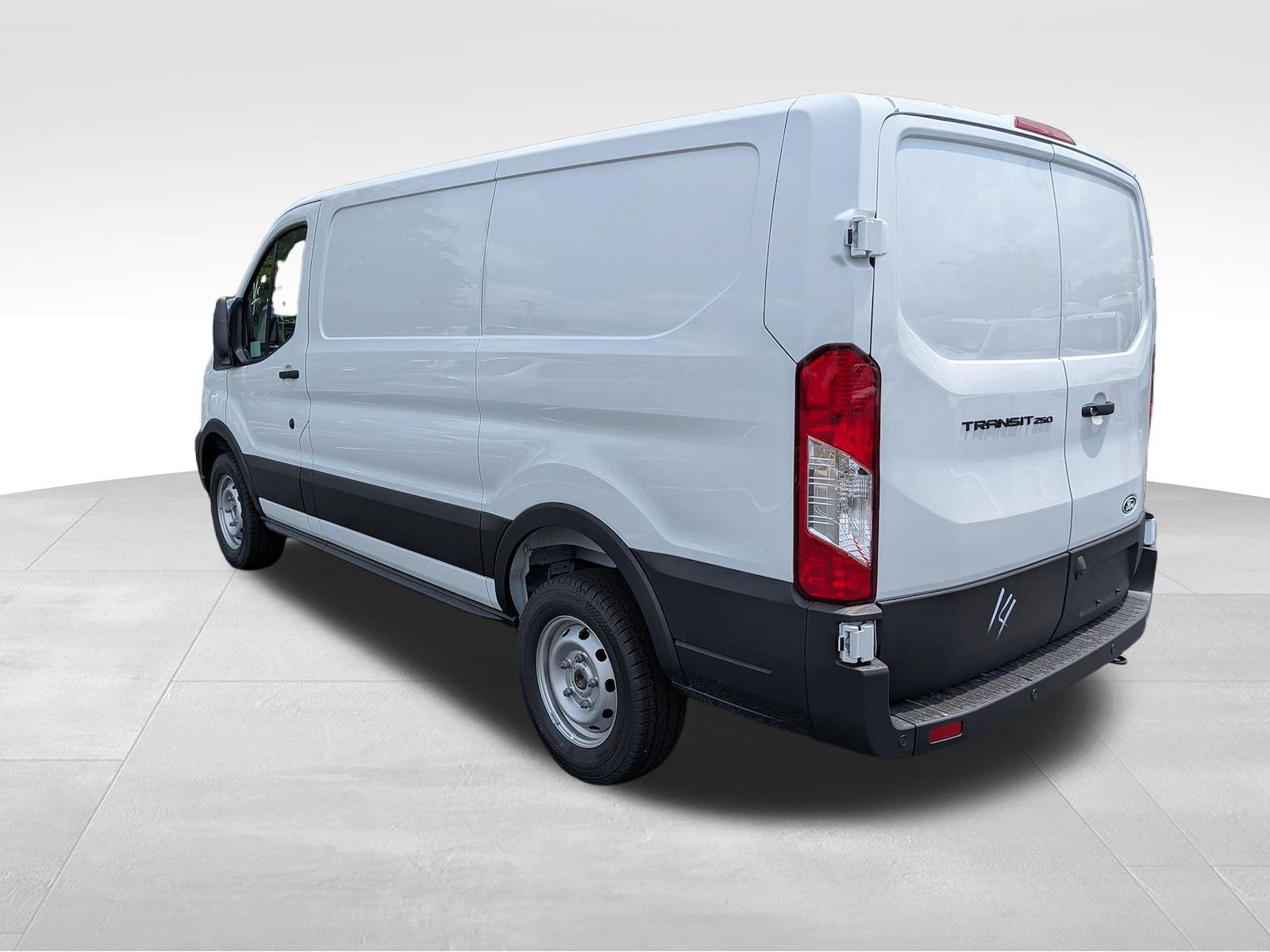 New 2026 Ford Transit 250 - photo 8