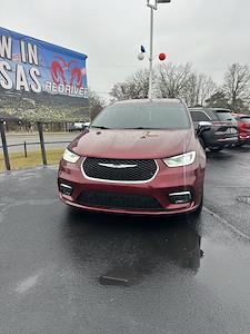 Used 2023 Chrysler Pacifica Limited Minivan for sale #151906A - photo 2
