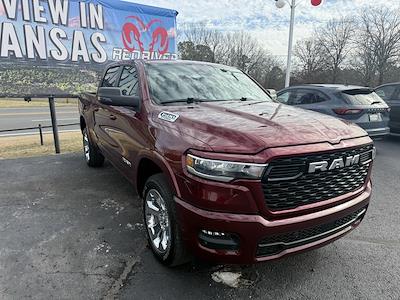 Used 2025 Ram 1500 - photo 1