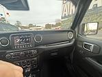 2020 Jeep Gladiator Crew Cab 4WD Pickup for sale #542455A - photo 23