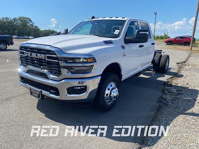 New 2025 Ram 3500 Tradesman Crew Cab 4x4 60 CA Cab Chassis for sale #560009 - photo 1